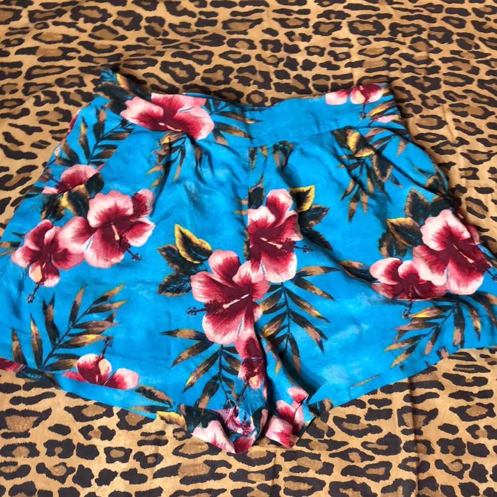 Flower shorts